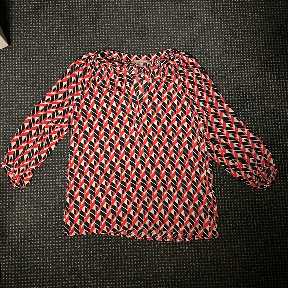 Banana Republic 100% polyester red white and blue 1/2 button down Size S